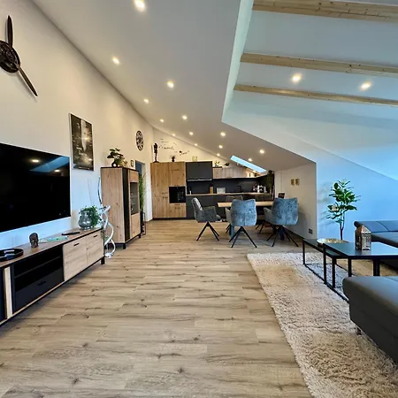 公寓 Luxlife - Panorama Bergblick, Sauna, Balkon, Luxus Pur *